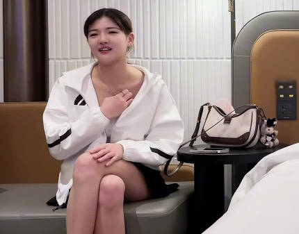 今天约了个19岁的北方妹子身材高挑大长腿・7BOSS