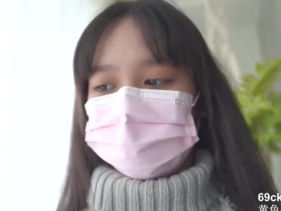 一边被我干还一边吃着我兄弟肉棒的老婆满足了我的绿帽癖